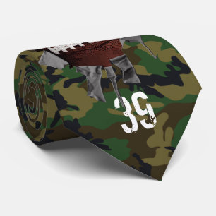Sönderriven fotbollcamo slips