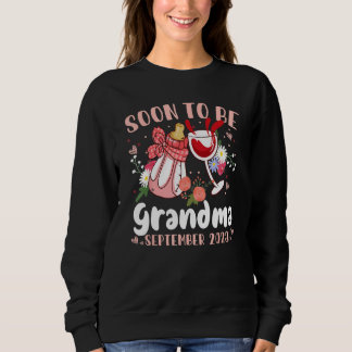 Soon To Be Grandma September 2023 Grandma First Ti T Shirt