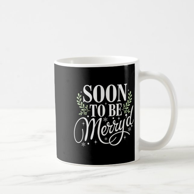 Soon To Be Merry'd Christmas Engaged Fiance Santa  Kaffemugg (Höger)