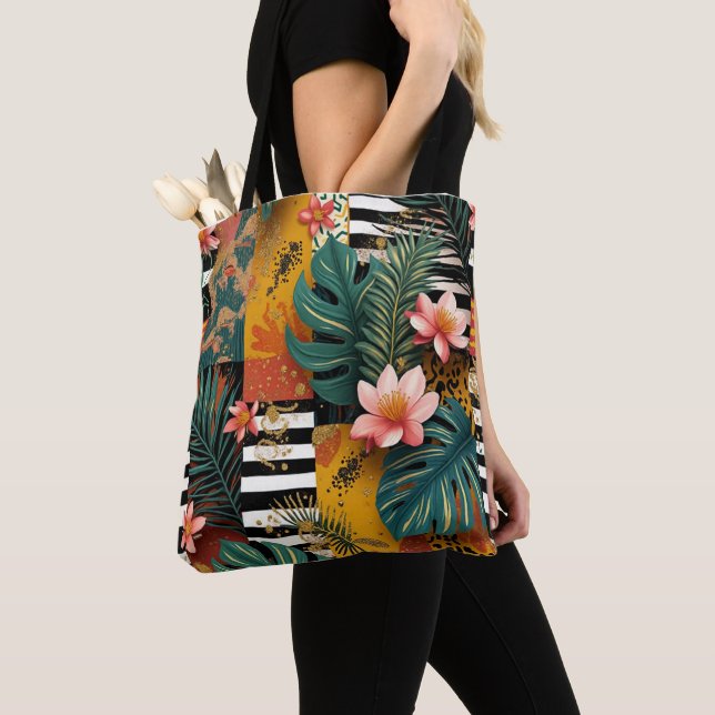 Sophisticated Luxury African Asian Caribbean  Tygkasse (Närbild)