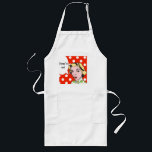 Soppa på förklädet långt förkläde<br><div class="desc">Denna roliga förklädedesign presenterar en popkonstteckning av en kvinna som ha på sig grönt, och vitpolka dots med ett tal bubblar att något att säga, "soppa på!", Hon lyftte ögonbryn, perfekt coifed hår, och ger den röda läppar för ruby henne en auktoritativ luft. Kvinnan och tanken bubblar är på ett...</div>