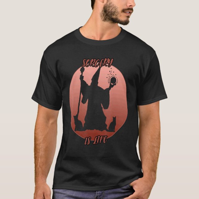 Sorcerad skugga i en röd cirkel t shirt (Framsida)
