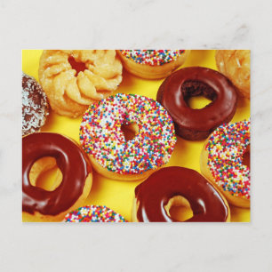 Sortiment av den nya smakliga donutsvykortet vykort