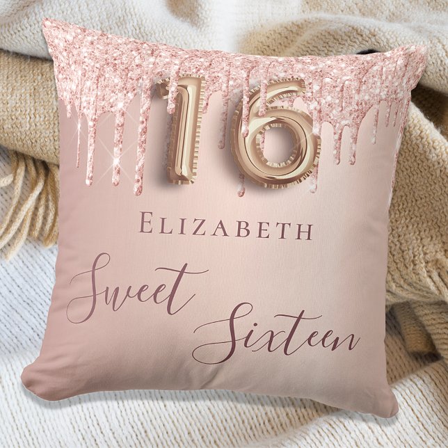Söt 16:e sexton 16 ro guld glitter monogram kudde (Skapare uppladdad)