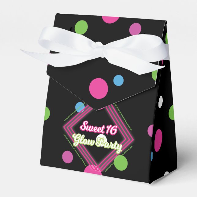 Söt 16-ljusfest Candy Favor Box Presentaskar (Framsidan Sidan)