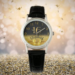 Söt 16 svarta guld monogram namn armbandsur<br><div class="desc">Elegant, klassisk, glamorös och feminin. En faux guld-färgad och ett band med gyllene glitter och gnistra, lite av lek och lyx för en födelsedagspresent eller keepsaké. Svart bakgrund. Mallar för hennes namn och ålder 16 år. Namn är skrivet med ett modernt handskript i stil. Golden färgad nummer mellan 9 och...</div>