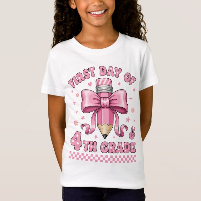 Söt 4:e klass tjej rosa rosett coquette design t shirt (Framsida)