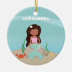 Söt afroamerikansk liten sjöjungfrudoktor ornament