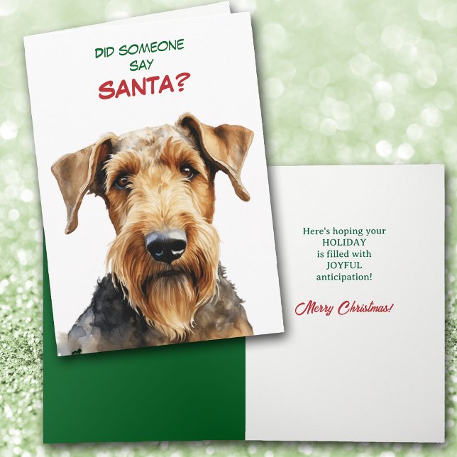 Söt Airedale Terrier Hund Letar Efter Tomte Helgkort (Skapare uppladdad)