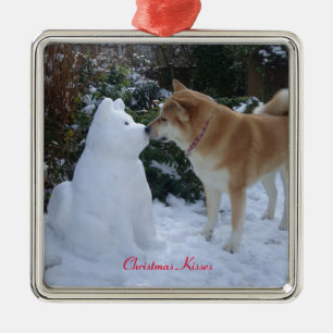 söt akita kysser snögubbe akita säsong julgransprydnad metall