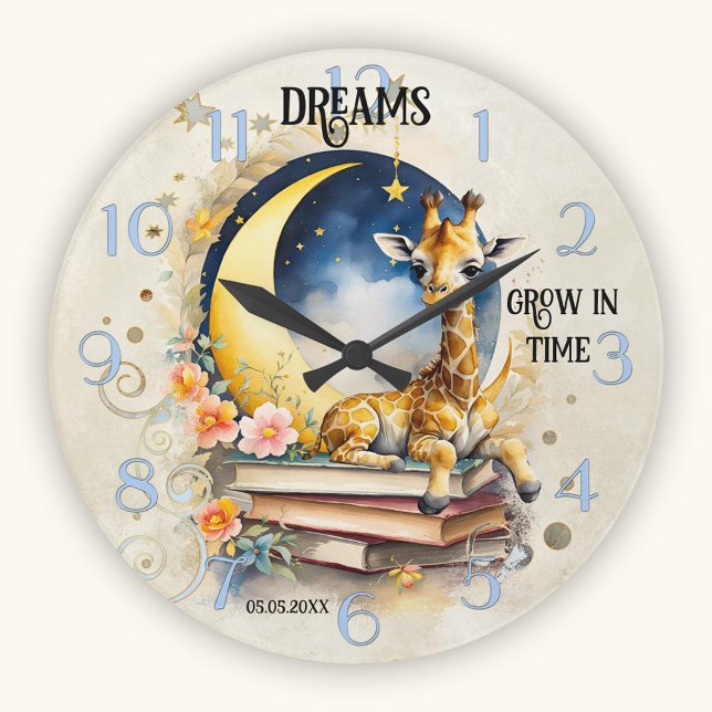 Söt akvarellgiraffdrom rund klocka (Wall clock showing a watercolor night time illustration of a giraffe on books with a moon and stars)