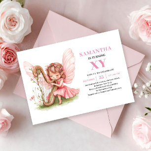 Söt älvflicka födelsedagsinbjudan i rosa blommönst inbjudningar