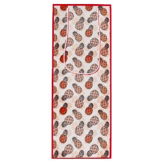 Söt ananas med röd bakgrund