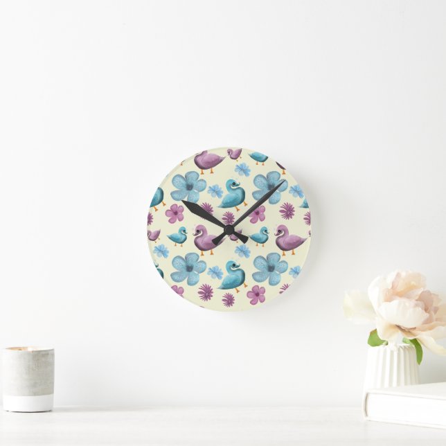 Söt anka Blommönster Estetisk Pastell Kawaii B Rund Klocka (Hem)