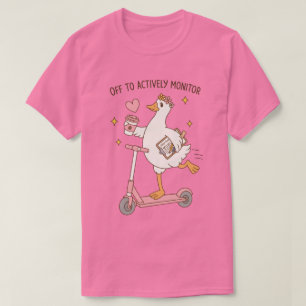 Söt anka professionell på scooter daglig planerare t shirt