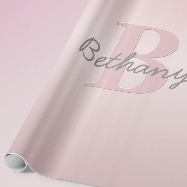 Söt anpassningsbar rosa monogram & ditt namn manus presentpapper (Skapare uppladdad)