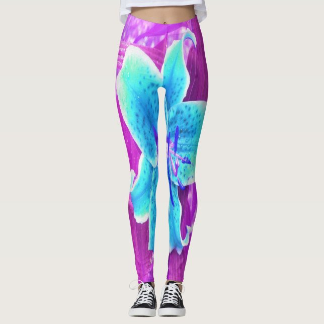 Söt Aqua Blue Stargazer Lily på Lila Leggings (Framsida)