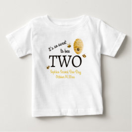 Söt att vara två års födelsedag bin Bikupa T Shirt
