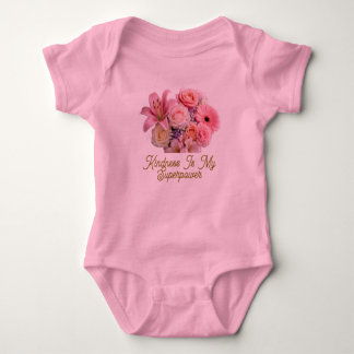 Söt babybodysuit med bedårande design t shirt