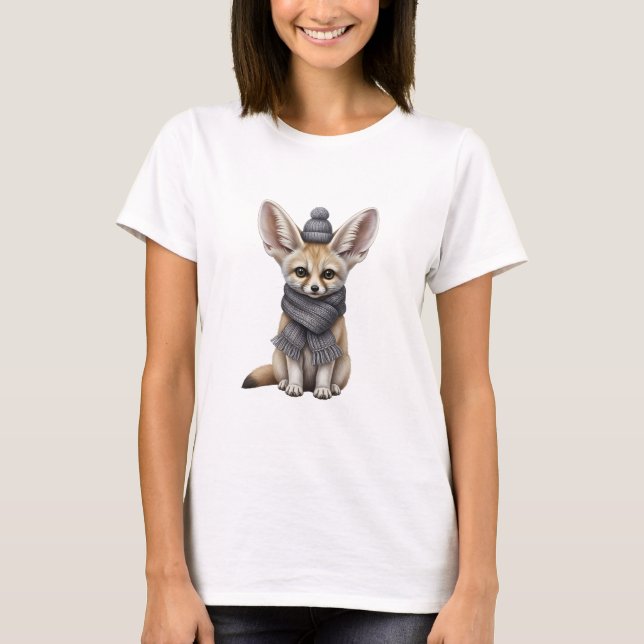 Söt babyfennekspäls i vinterhalsduk och mössa t shirt (Framsida)