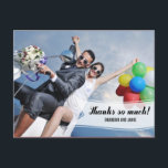 Söt Banner Bröllop tackkort Vykort<br><div class="desc">Att skicka ut tackkortet är en bryggning med den här chicen och tack för snyggten som du har vykort. Finns även i andra färg och som vikbara kort. Design © berryberrysweet.com</div>