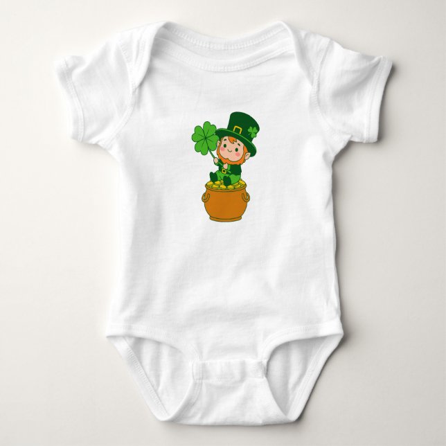 Söt Bebis Leprechaun Guldgryta St. Patricks Dag T Shirt (Framsida)