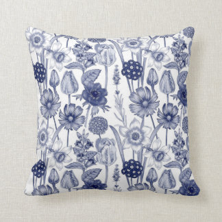 Söt Blå och vita blommor nr 1 Pillow Kudde