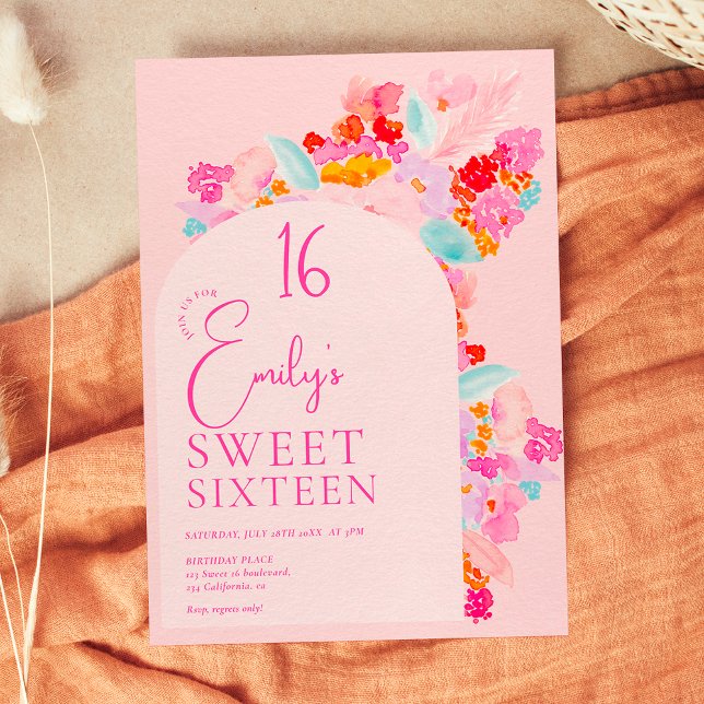 Söt blommigt av fetstil vid rosa 16 inbjudningar (Skapare uppladdad)