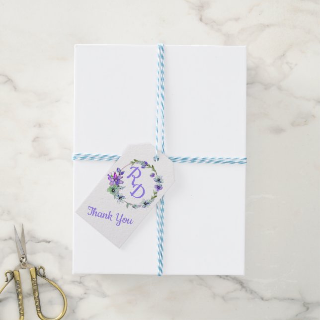 Söt Blommigt Utandning Monogrammad Bröllop Presentetikett (Med Snöre)