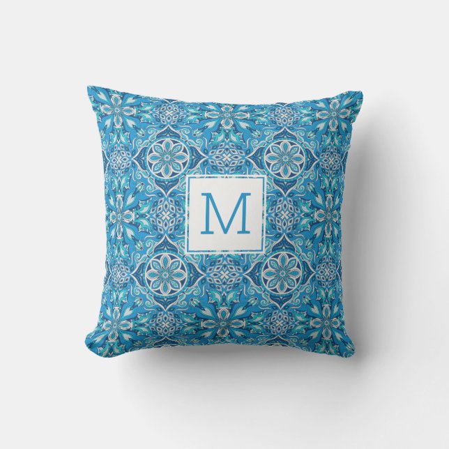 Söt Blommönster Blue Geometric Tile Monogram Kudde (Framsida)