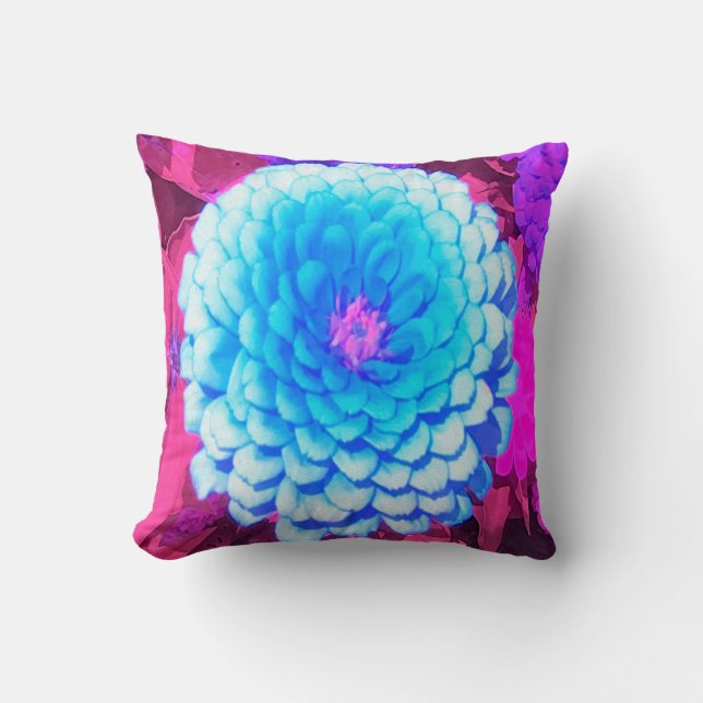 Söt Blue Zinnia i Lila Summer Garden Kudde (Framsida)