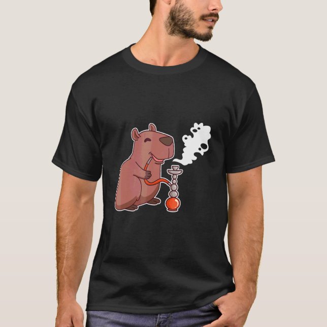 Söt Capybara som röker vattenpipa Shisha T Shirt (Framsida)