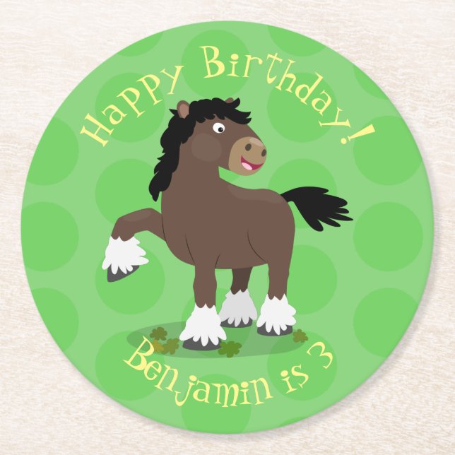 Söt Clydesdale-draghäst serieillustration Underlägg Papper Rund (Framsidan)
