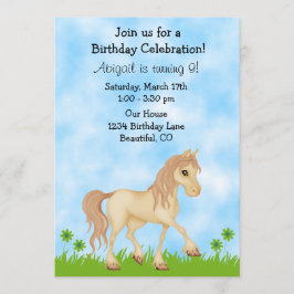 Söt Cream Horse Girls Birthday-inbjudan Inbjudningar