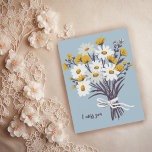 Söt Daisy Bouquet... JAG MISSAR DIG Sweet ANPASSNI Vykort<br><div class="desc">Anpassa det här kortet genom att ändra text,  teckensnitt,  färg och lägga till egen text på baksidan! Kolla min butik för mer!</div>