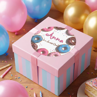 Söt Donut Födelsedag Runt Klistermärke