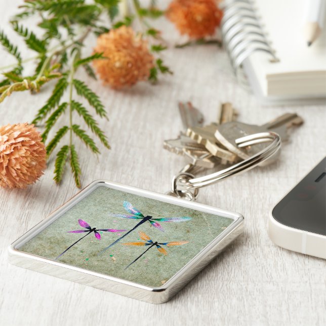 Söt drakonfesch vattenfärgsfärg, rustik fyrkantig silverfärgad nyckelring (Sidan)