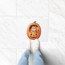 Söt ekorre inuti halloweenpumpa Jack o Lant