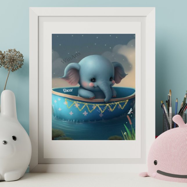 Söt elefant i en båt Personlig konst Barnkammare Poster (Skapare uppladdad)