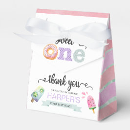 Söt en favoritruta för första Födelsedagsfesten Presentaskar