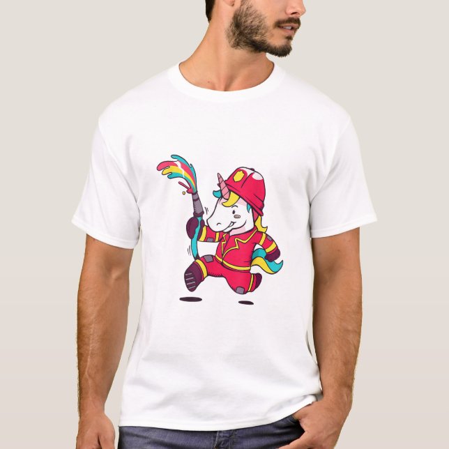 Söt enhörning brandman tecknad regnbåge t-shirt (Framsida)