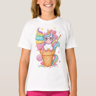 Söt enhörning i glasskon Illustration T Shirt