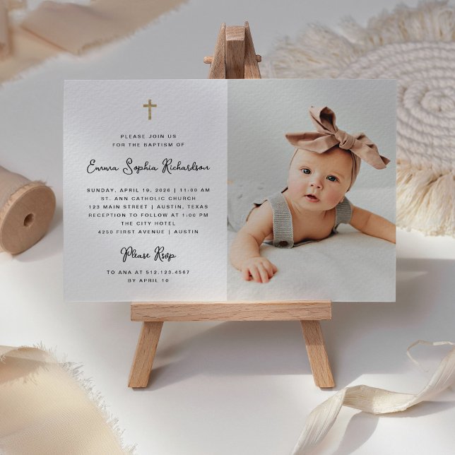 Söt enkel | Svartvitt och foto-baptism Inbjudningar (A sweet and whimsical Baptism invitation with photo and faux gold cross)