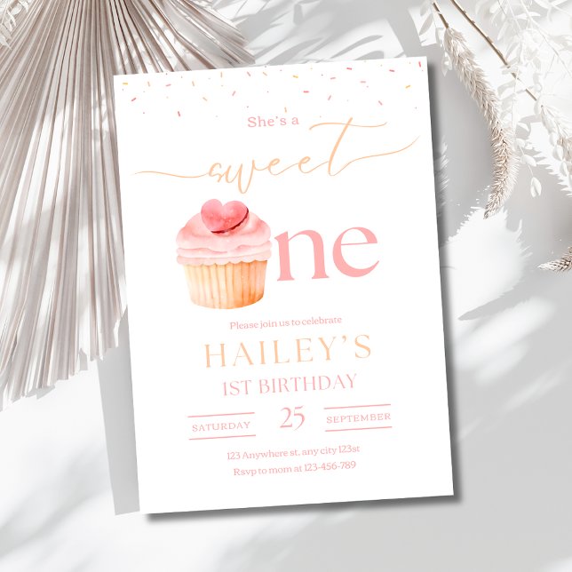 Söt Ettårs Födelsedagsinbjudan Cupcake 1-års Födel Inbjudningar (Skapare uppladdad)