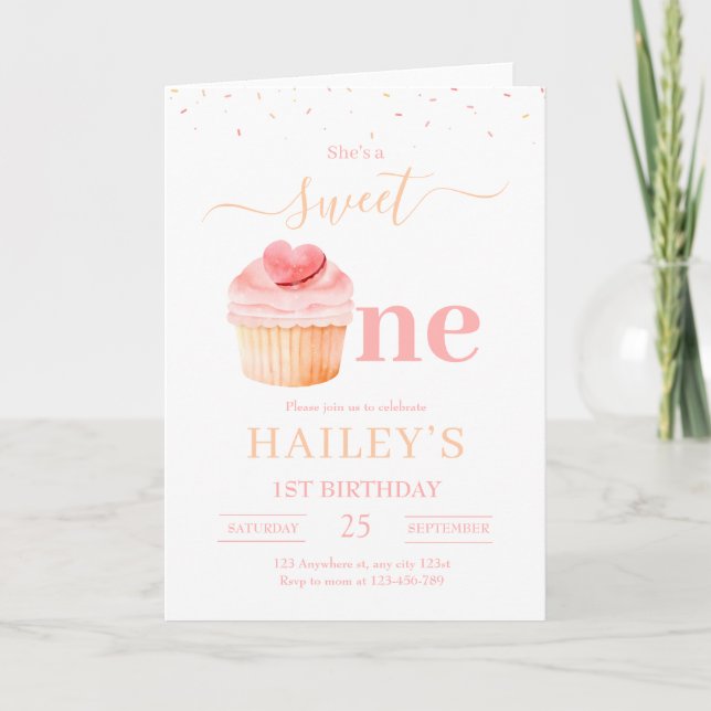 Söt Ettårs Födelsedagsinbjudan, Cupcake Födelsedag Inbjudan (Framsida)