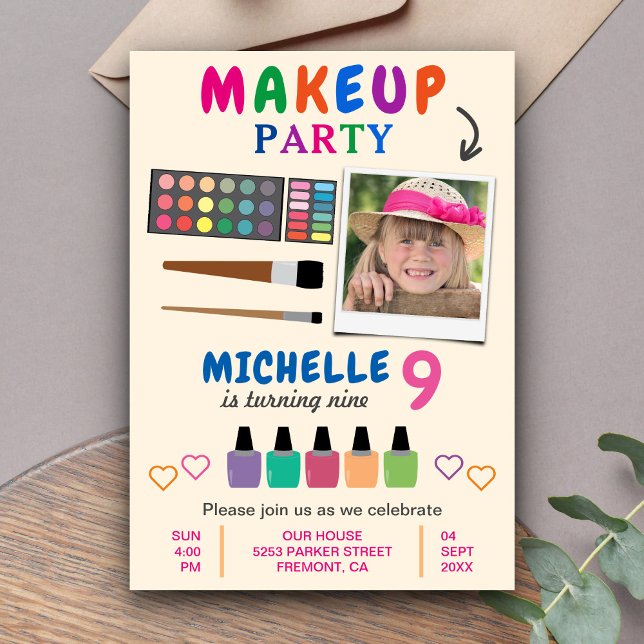 Söt Färgrik Makeup Födelsedagsinbjudan för Flicka Inbjudningar (Skapare uppladdad)