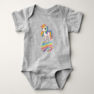 Söt, färgrik regnbågsenhörning t shirt