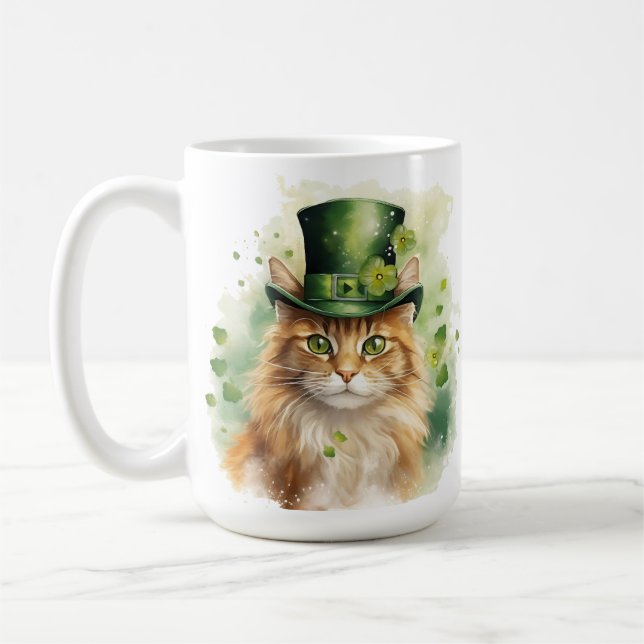 SÖT FLUFFIG KATT KLÄDD FÖR ST PATRICK'S DAG KAFFEMUGG (Vänster)