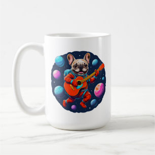 Söt fransk bulldogg-astronaut som spelar gitarr – kaffemugg