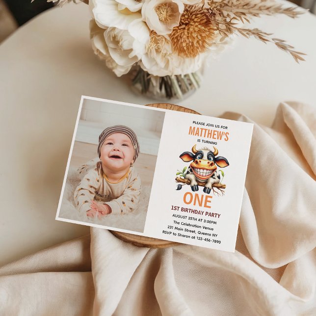 Söt Galen Ko Gård Tema 1-års födelsedag Inbjudningar (Cute Crazy Cow Farm Theme 1st Birthday Invitation
)